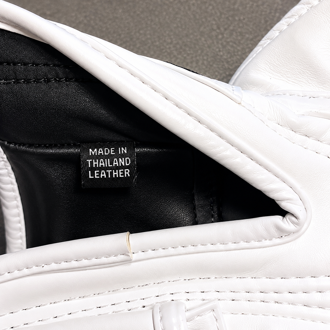 Rajaboxing Gloves 'Standard White' Leather